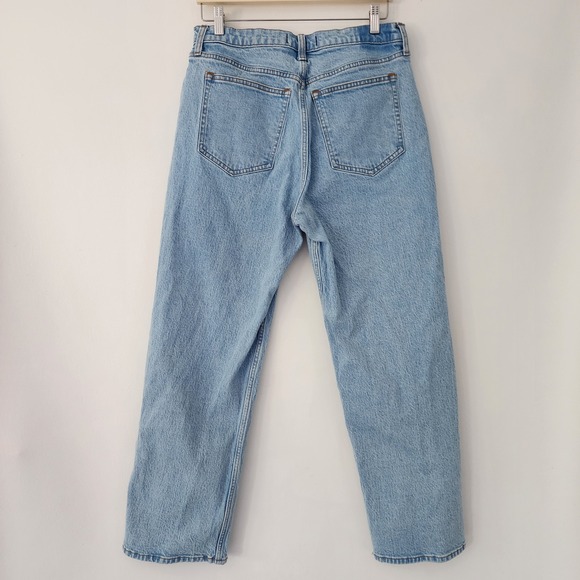 Abercrombie & Fitch The Vintage Straight High Rise light wash jeans size 30 / 10 - Picture 2 of 5